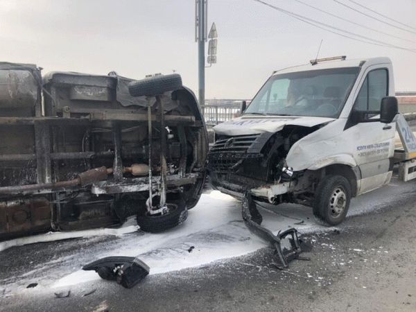 Свидетель аварии в Челябинске: 'Водитель крана был пьян'.